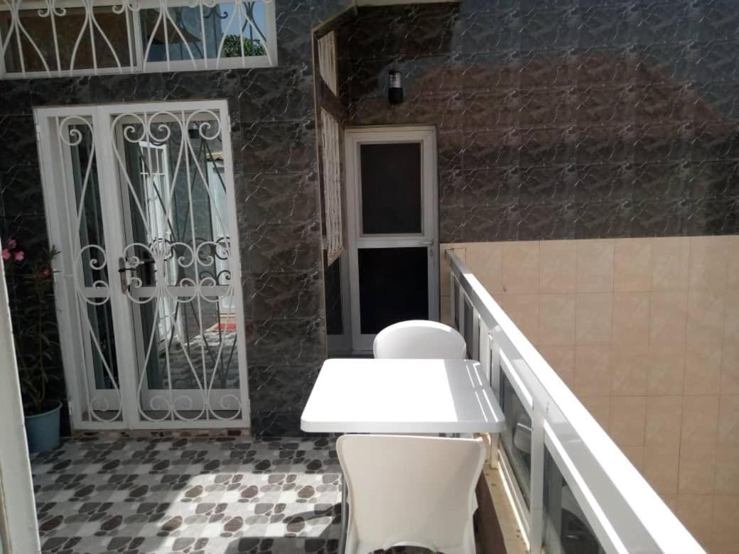 Apartmán Keur Karim Sarr M'Bour Exteriér fotografie