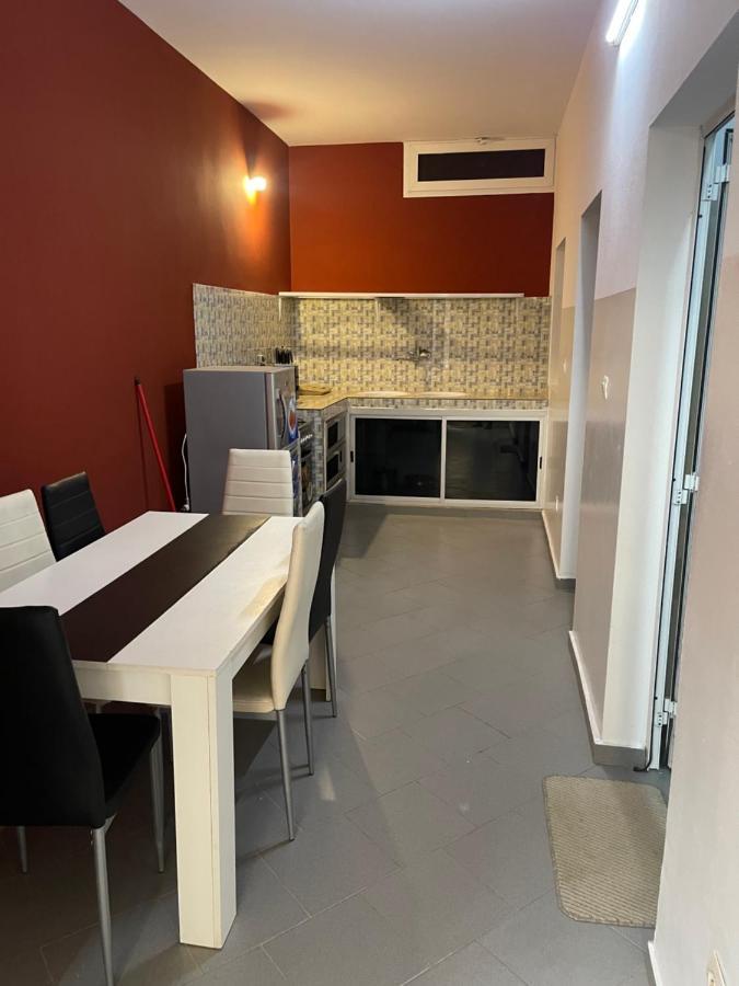 Apartmán Keur Karim Sarr M'Bour Exteriér fotografie